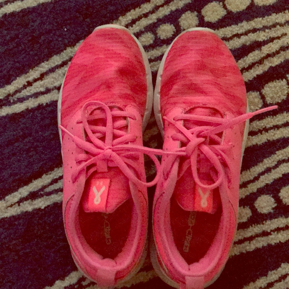 Under Armour Hot Pink running shoes